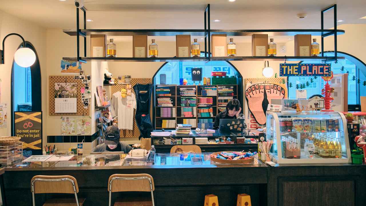 디카시 투어 - 부산 로컬 투어 후 나만의 여행 엽서북 만들기